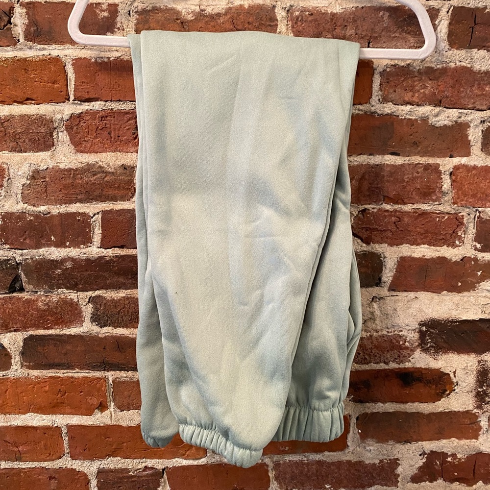 Matching Sweatpant Set - Picture 2 of 3